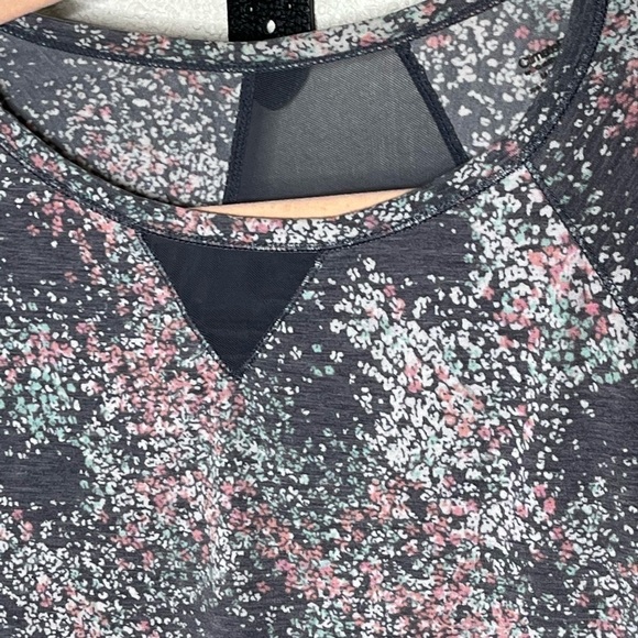 Cuddl Duds Mesh Upper Floral Top Sz Med - Picture 2 of 5